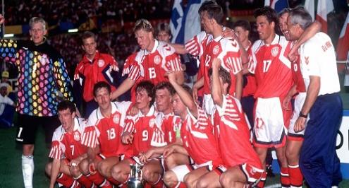 حدث في يورو.. من رحم المعاناة يولد إنجاز الدنمارك الوحيد في 1992